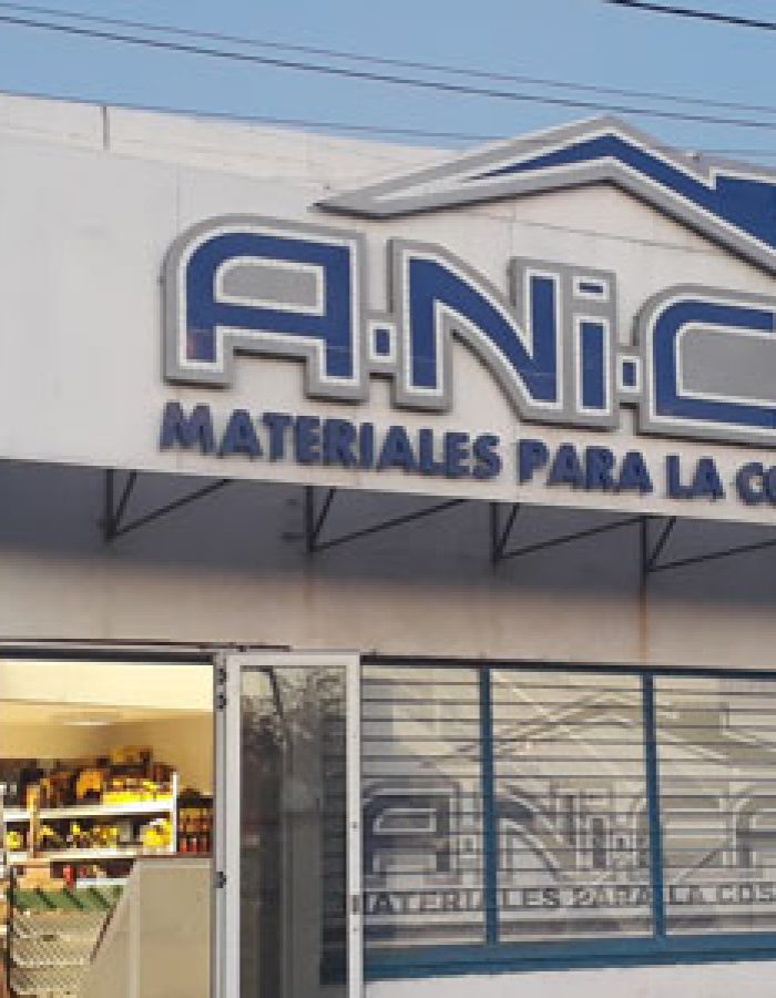 anibal-dumit-carteles-anicar-corralon